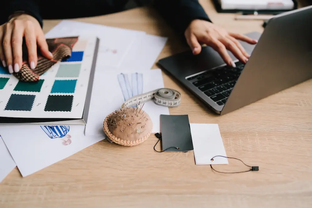 template vs custom website design comparison user experience and seo